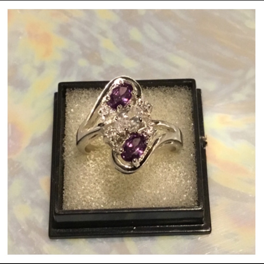Radiant Purple Clear Gem Rhodium Ring - Picture 5 of 13